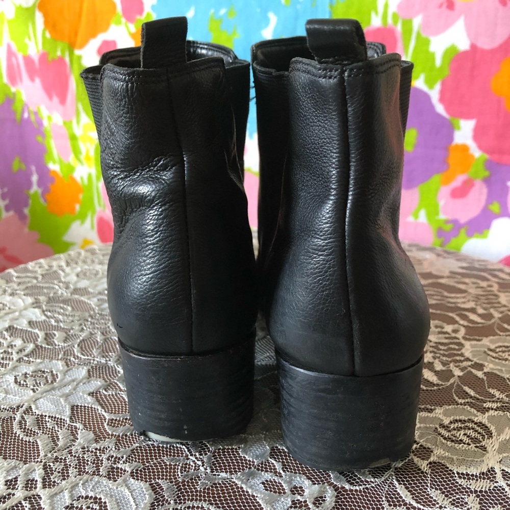 MARC FISHER CHELSEA BLACK LEATHER WITCH BOOTIE - Picture 6 of 8